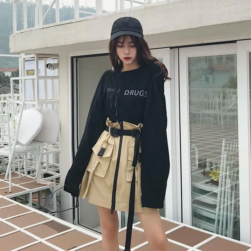 2 PIECE SET BACKLESS LONG SLEEVE T-SHIRT   HIGH WAIST TOOLING SKIRT