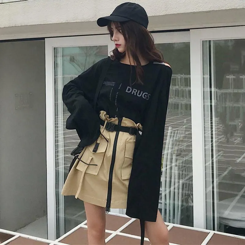 2 PIECE SET BACKLESS LONG SLEEVE T-SHIRT   HIGH WAIST TOOLING SKIRT