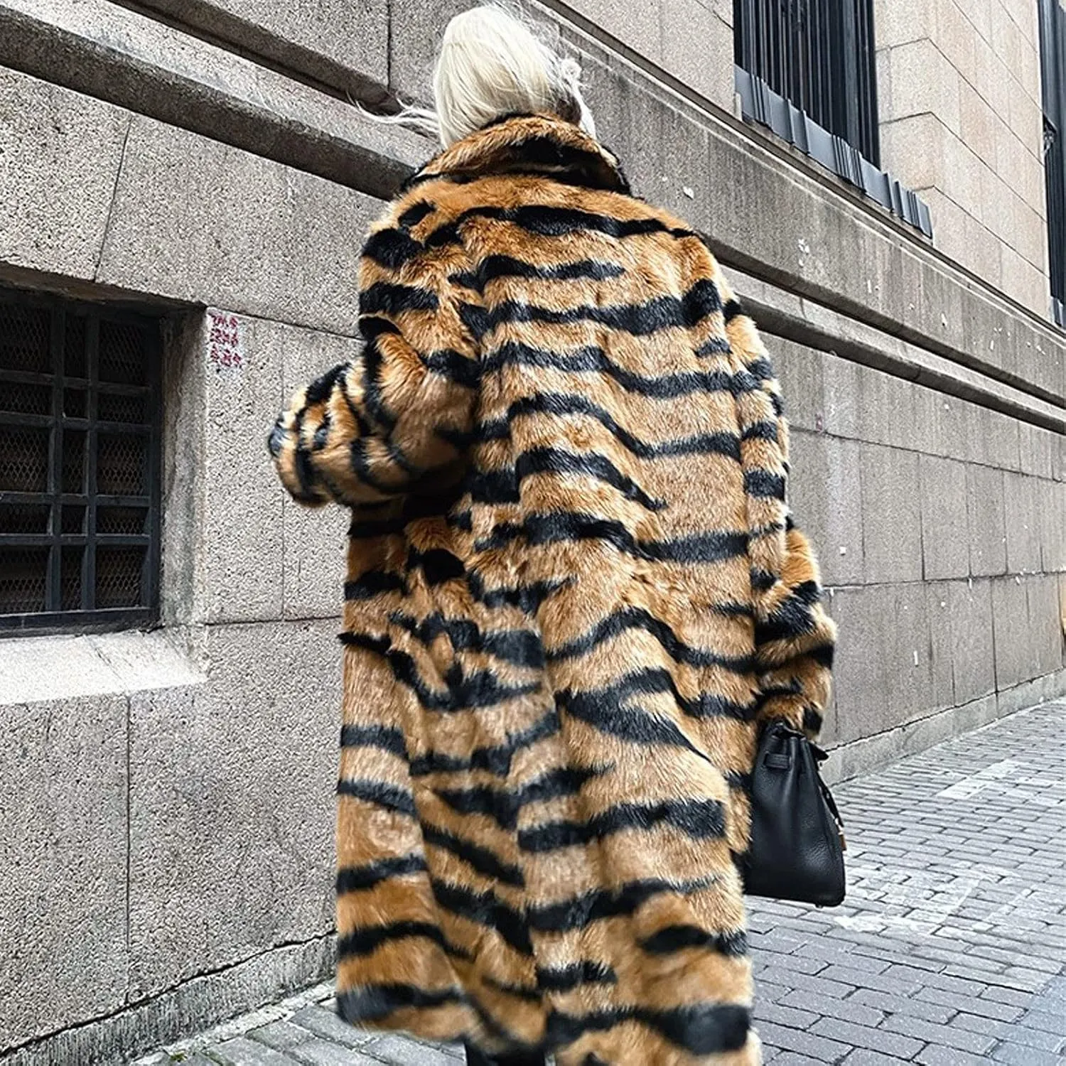COTECRAM Winter Coats for Women Warm Faux Fur Coat Fashion Cropped Puffer Jackets for Evening Dresses Formal Fuzzy Cardigans