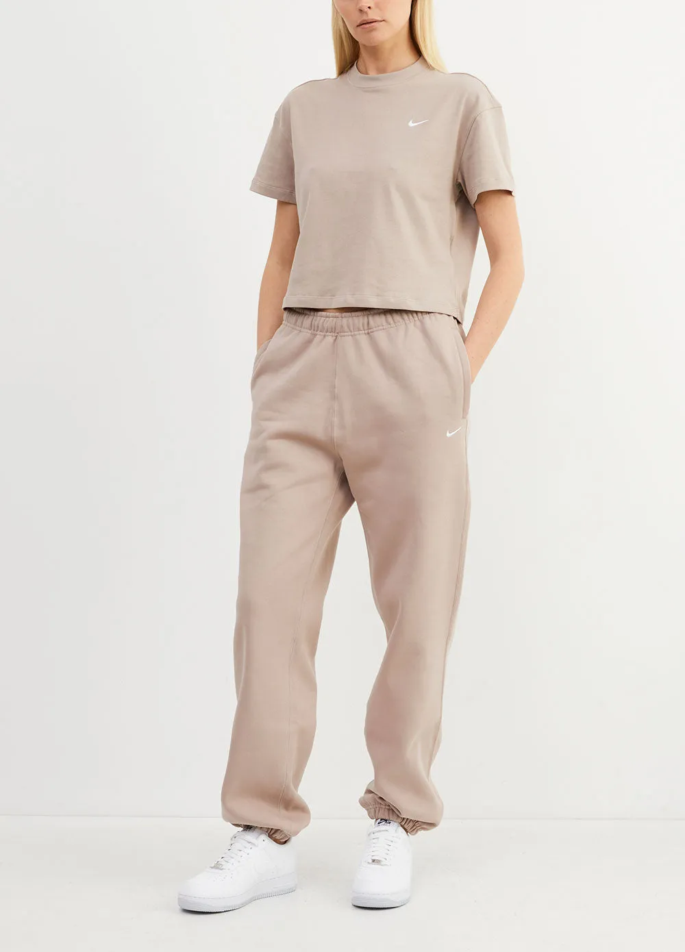 Solo Swoosh Pants